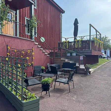 Lustigsgarden Boutique Hotel-3